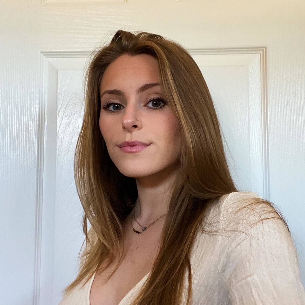 Meet your Posher, Alyssa